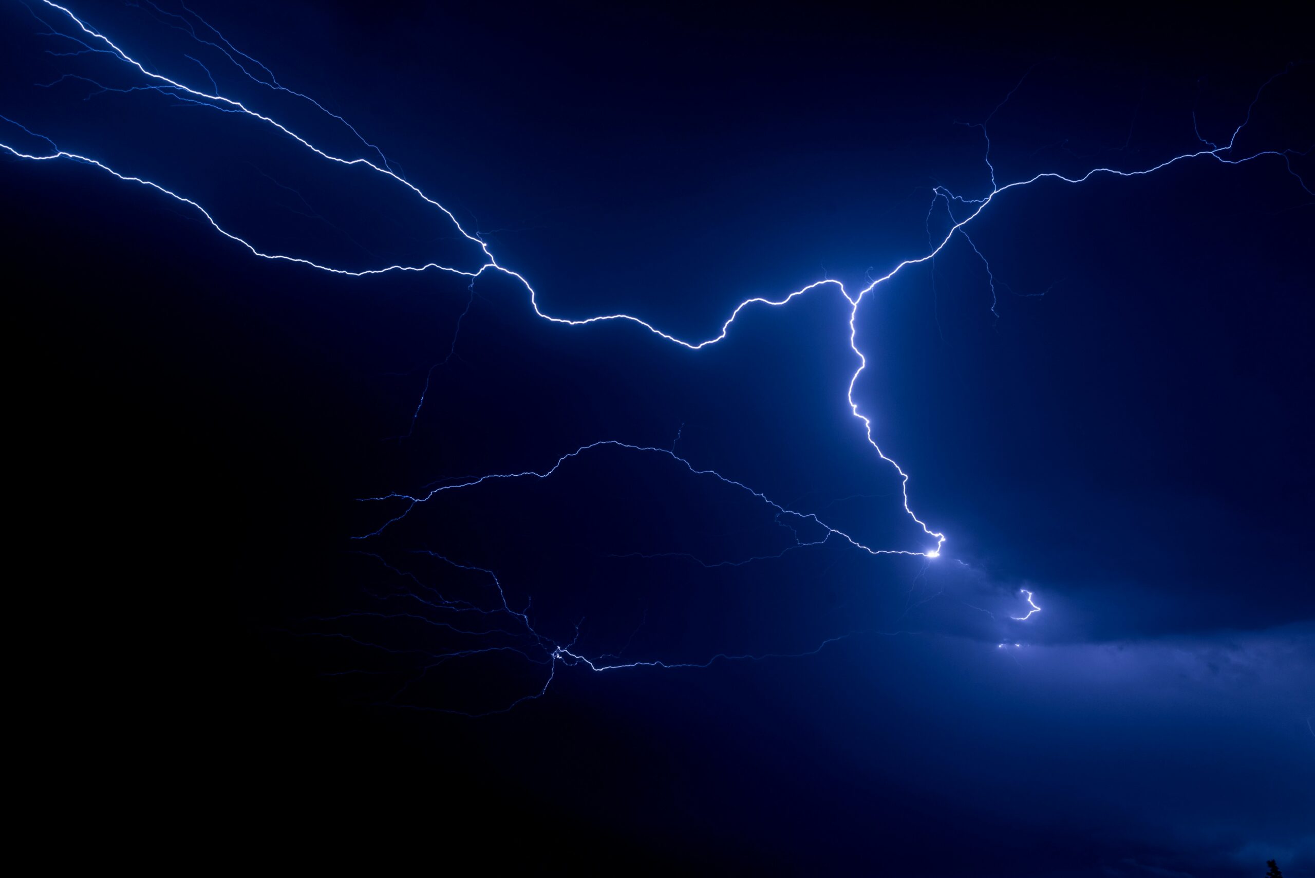5 Best Lightning Detection Networks Ranked: The Ultimate Guide