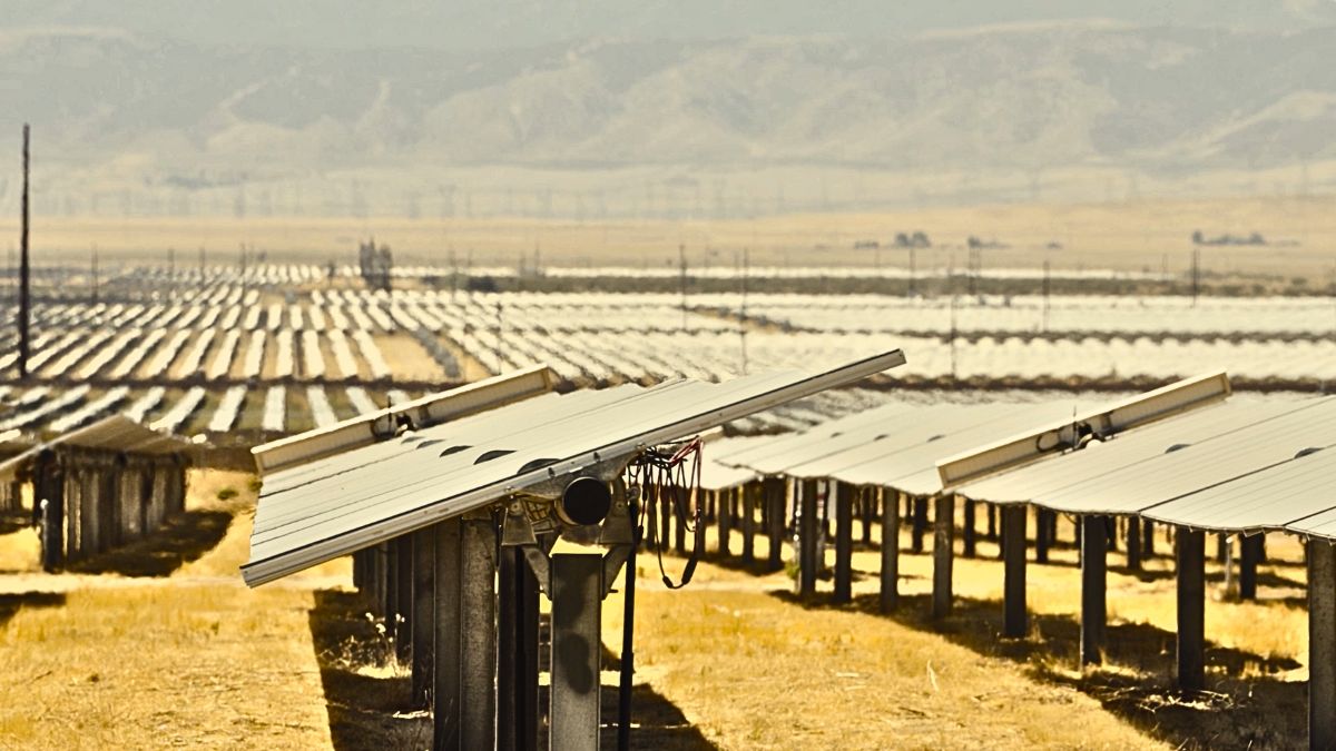 Mitigating weather threats and refining EH&S operations at Leeward’s Mojave Desert solar site